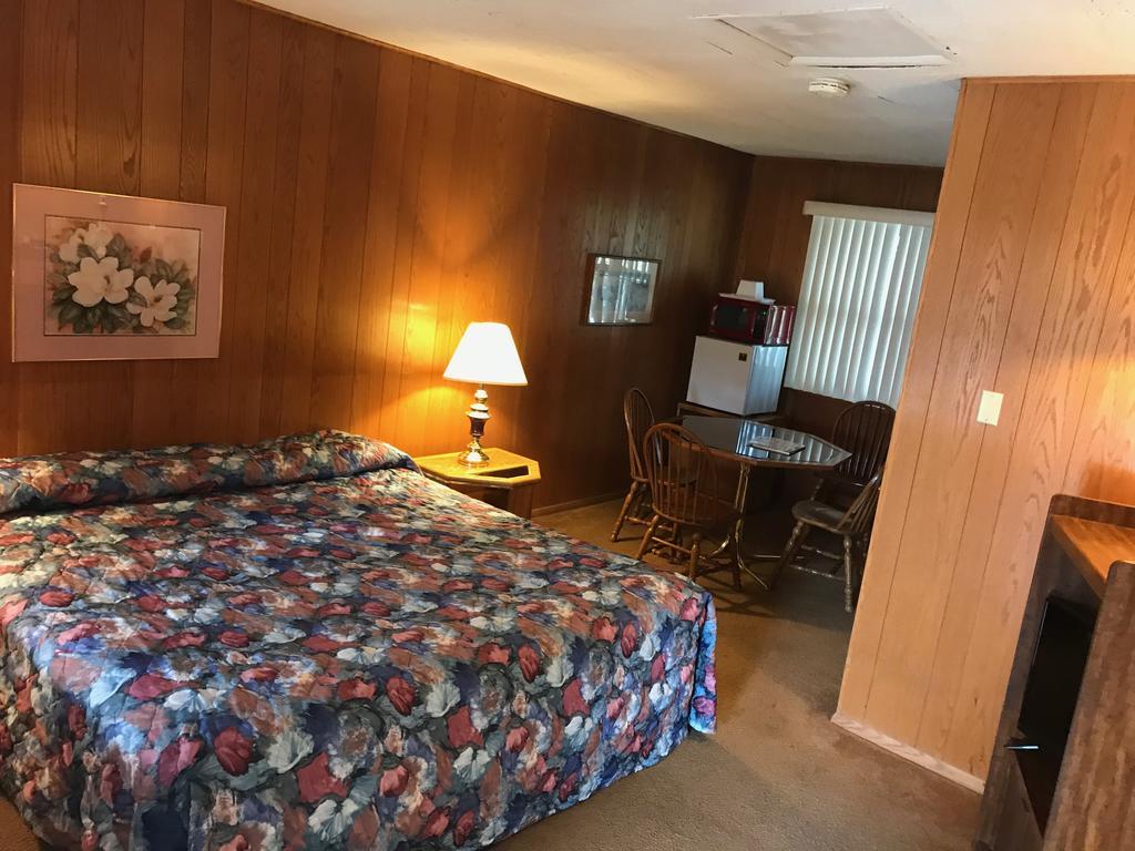 Mcgovern'S Motel And Suites Sun Prairie 외부 사진
