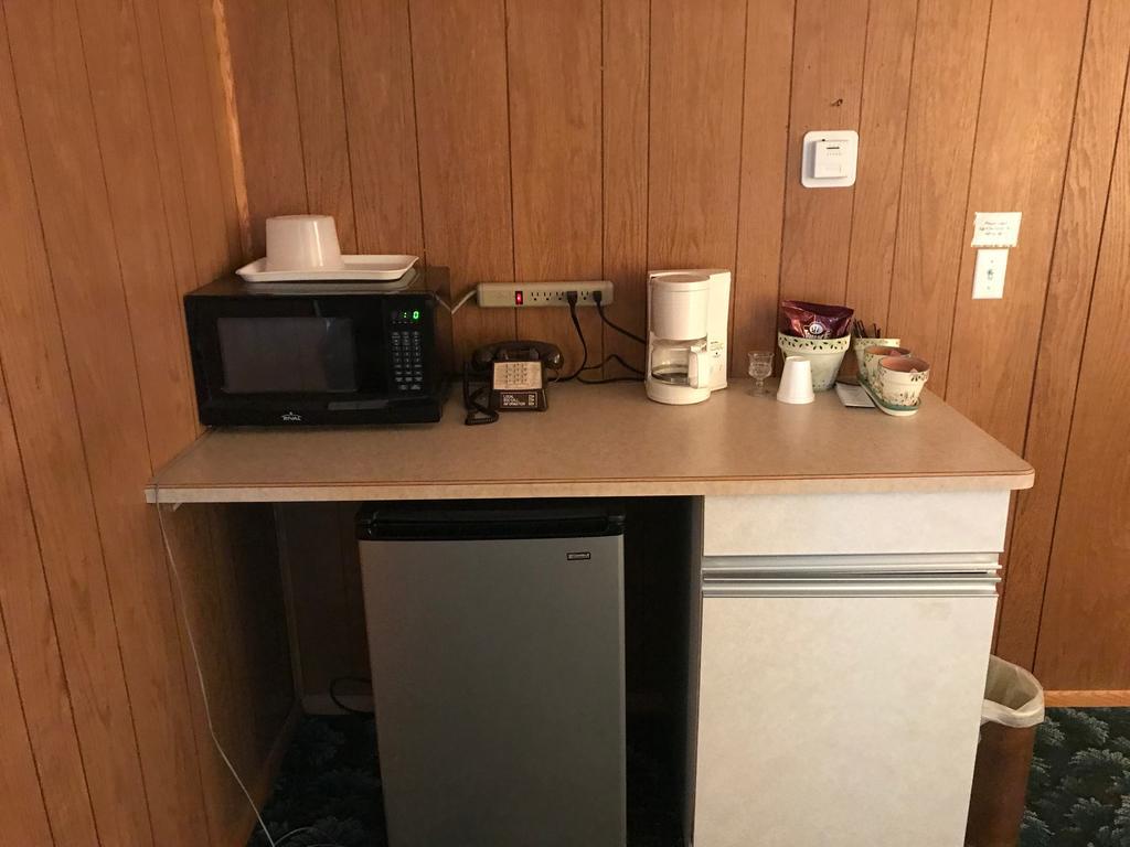 Mcgovern'S Motel And Suites Sun Prairie 외부 사진