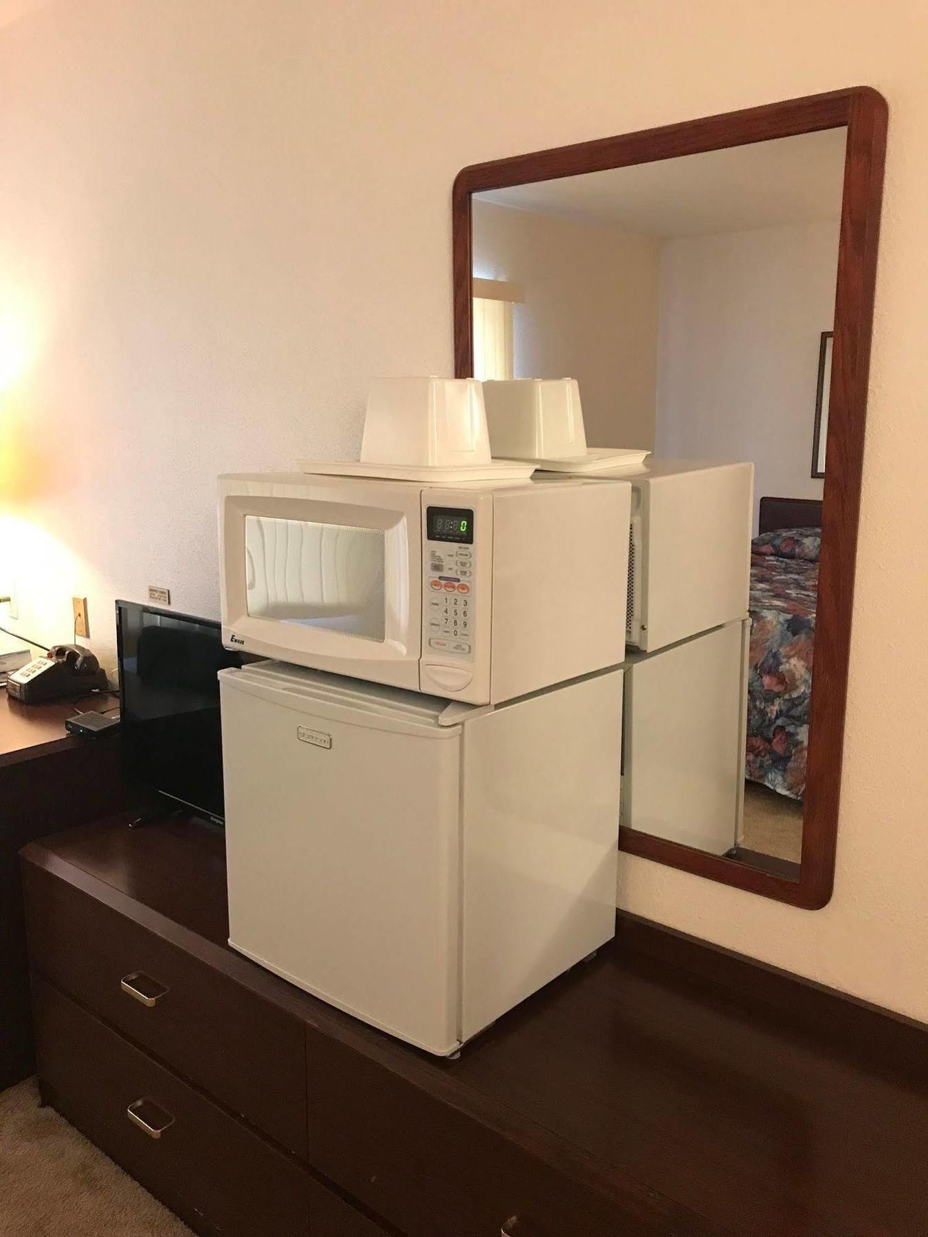 Mcgovern'S Motel And Suites Sun Prairie 외부 사진