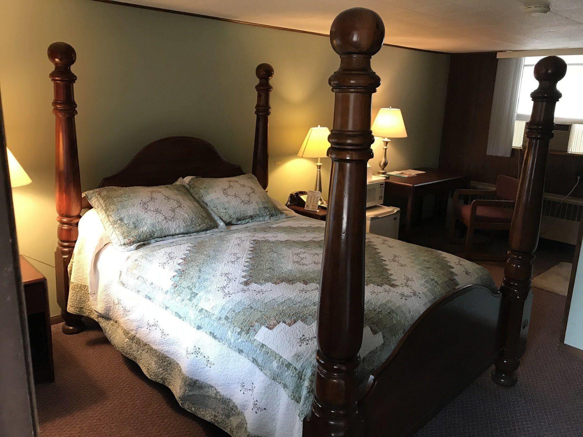 Mcgovern'S Motel And Suites Sun Prairie 외부 사진